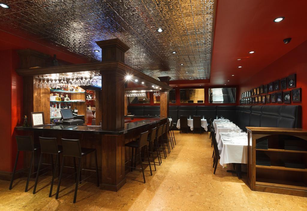 The White Buffalo Club Hotel