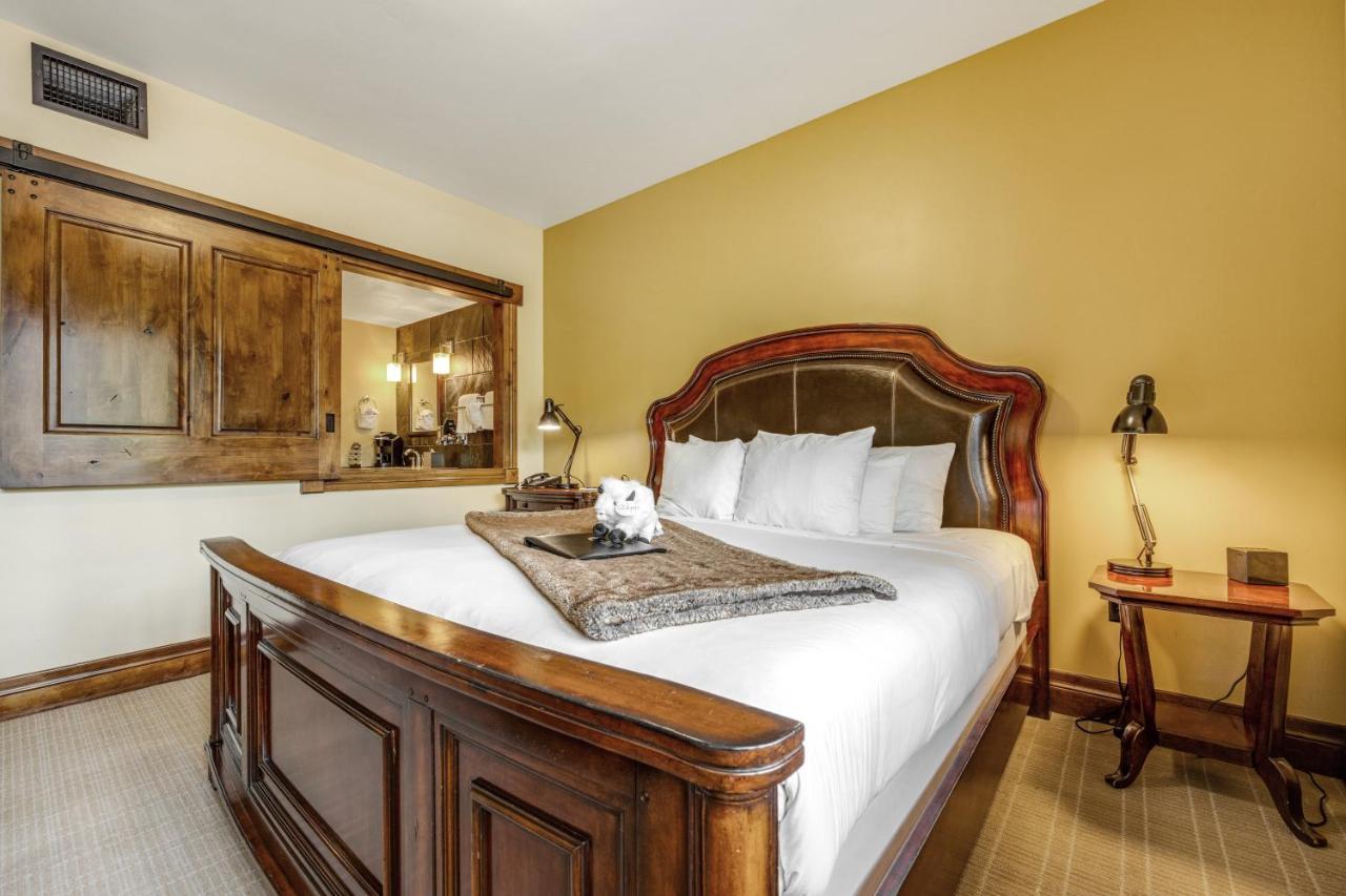 Hotel The White Buffalo Club